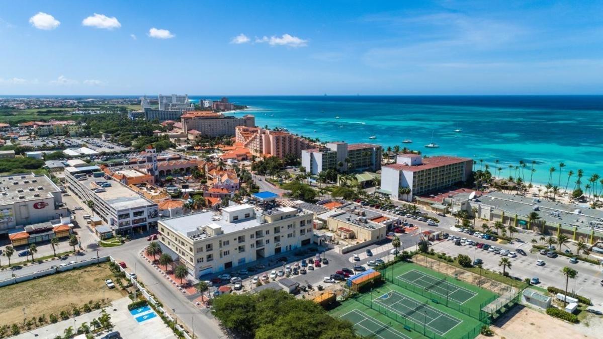 Luxury Ocean View Condo @ Aruba'S Palm Beach Exterior foto